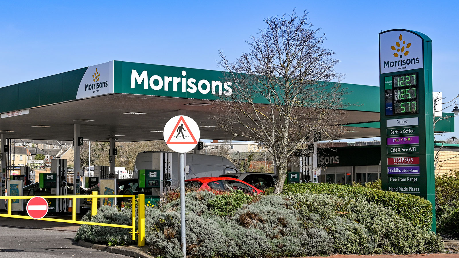 Motor Fuel Group (MFG) wants to massively expand its network of EV chargers, and to do so, it’s acquiring 337 petrol forecourts from supermarket giant Morrisons.