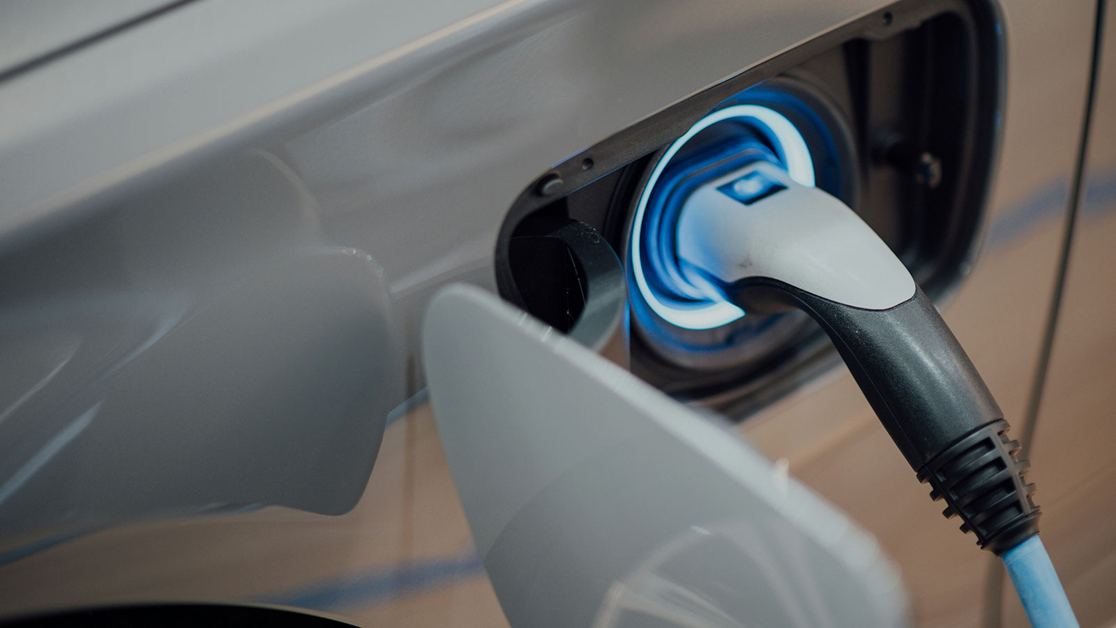 UK Power Networks has unveiled the UK’s first open-source power cut software aimed at enhancing electric vehicle (EV) charging reliability, dubbed Powercast.