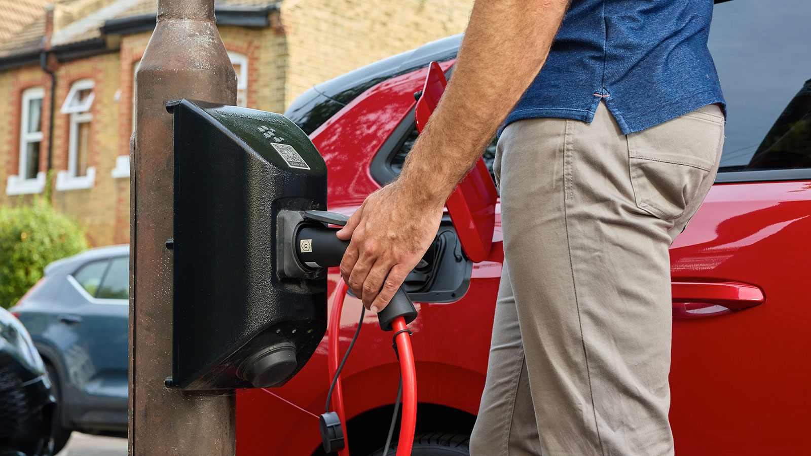 Call for wider on-street EV charging installation across UK